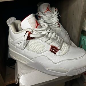 Jordan 4 Orange Metallic